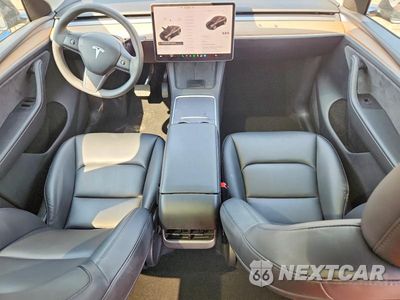 Zdjęcie 8 z 12 samochodu: 2023 TESLA MODEL Y VIN:7SAYGDEE7PA186030 - miniatura
