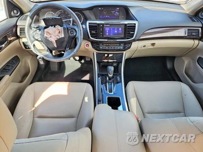 Zdjęcie 8 z 13 samochodu: 2017 HONDA ACCORD EXL VIN:1HGCR2F80HA043515 - miniatura