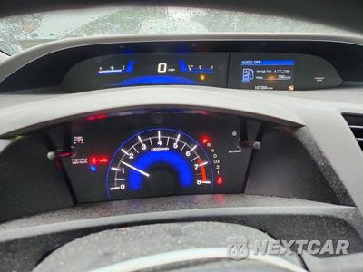 Zdjęcie 9 z 12 samochodu: 2012 HONDA CIVIC LX VIN:19XFB2F53CE371037 - miniatura