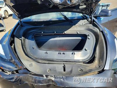 Zdjęcie 11 z 12 samochodu: 2024 TESLA MODEL Y VIN:7SAYGDEE0RA301912 - miniatura