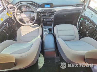Zdjęcie 8 z 14 samochodu: 2022 FORD ESCAPE S VIN:1FMCU0F61NUB01492 - miniatura