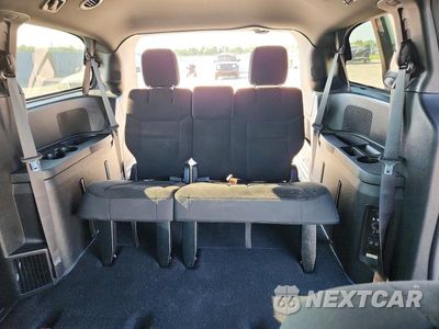 Zdjęcie 10 z 13 samochodu: 2017 DODGE GRAND CARAVAN SE VIN:2C4RDGBG5HR743155 - miniatura