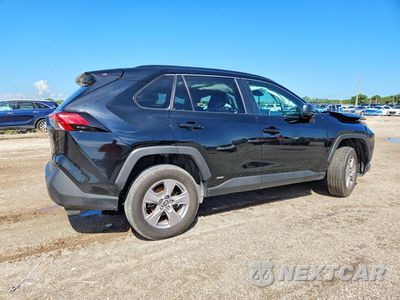 Trzecie zdjęcie samochodu z tyłu: 2025 TOYOTA RAV4 LE VIN:4T3LWRFV7SU170762 - miniatura