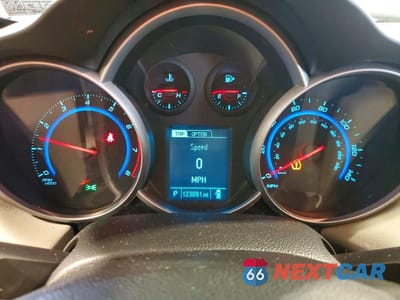 Zdjęcie 9 z 12 samochodu: 2015 CHEVROLET CRUZE LT VIN:1G1PC5SB3F7269121 - miniatura