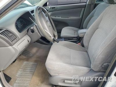 Zdjęcie 7 z 12 samochodu: 2002 TOYOTA CAMRY LE VIN:JTDBE32K320128469 - miniatura