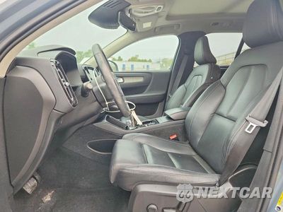 Zdjęcie 7 z 14 samochodu: 2021 VOLVO XC40 T5 INSCRIPTION VIN:YV4162UL6M2407895 - miniatura