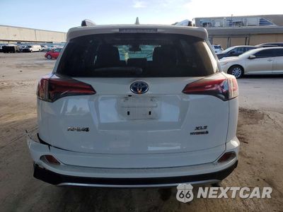 Zdjęcie 6 z 12 samochodu: 2017 TOYOTA RAV4 HYBRID XLE VIN:JTMRJREV6HD138367 - miniatura