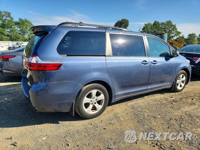 Trzecie zdjęcie samochodu z tyłu: 2016 TOYOTA SIENNA LE VIN:5TDKK3DC8GS754375 - miniatura