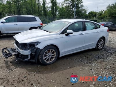 2020 FORD FUSION SE 3FA6P0HD7LR104976 - główne zdjęcie licytacji z USA - miniatura