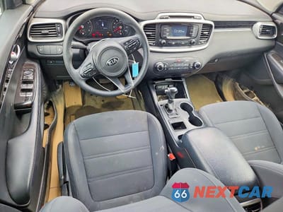 Zdjęcie 8 z 13 samochodu: 2017 KIA SORENTO LX V6 VIN:5XYPGDA58HG207950 - miniatura