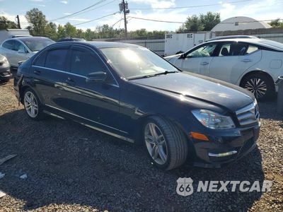 Czwarte zdjęcie samochodu z boku: 2013 MERCEDES-BENZ C 300 4MATIC VIN:WDDGF8AB9DR246046 - miniatura