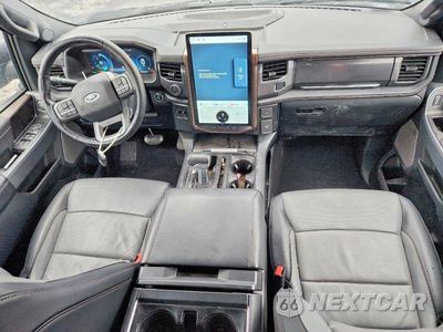 Zdjęcie 8 z 13 samochodu: 2022 FORD F150 LIGHTNING PRO VIN:1FTVW1EL0NWG10840 - miniatura