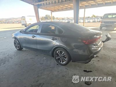 Drugie zdjęcie samochodu z przodu: 2024 KIA FORTE LXS VIN:3KPF24AD6RE784461 - miniatura