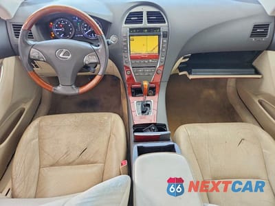 Zdjęcie 8 z 12 samochodu: 2010 LEXUS ES 350 VIN:JTHBK1EG3A2347969 - miniatura