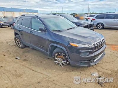 Czwarte zdjęcie samochodu z boku: 2016 JEEP CHEROKEE LATITUDE VIN:1C4PJMCS4GW205893 - miniatura