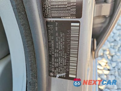 Zdjęcie 12 z 12 samochodu: 2004 BMW 325 I VIN:WBAET37494NJ45356 - miniatura