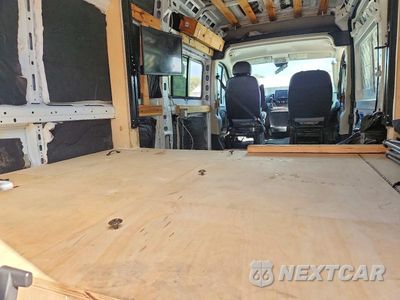 Zdjęcie 10 z 13 samochodu: 2017 RAM PROMASTER 2500 REFRIGERATED DELIVERY VAN VIN:3C6TRVDG1HE536764 - miniatura