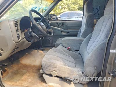 Zdjęcie 7 z 12 samochodu: 1998 GMC SONOMA VIN:1GTCS1949W8544168 - miniatura