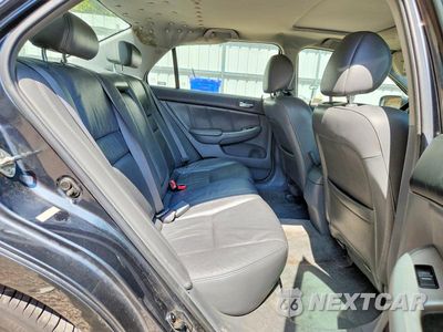 Zdjęcie 10 z 13 samochodu: 2007 HONDA ACCORD EX VIN:1HGCM56827A189235 - miniatura