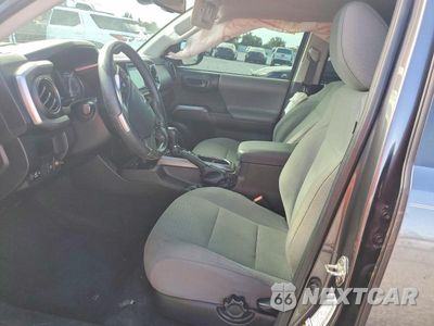 Zdjęcie 7 z 12 samochodu: 2018 TOYOTA TACOMA SR5 V6 VIN:5TFAZ5CN4JX056160 - miniatura