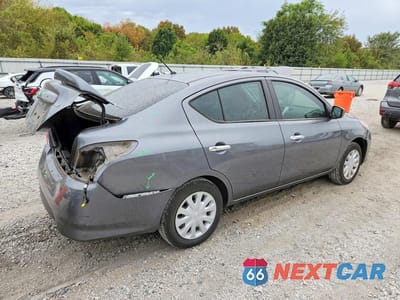 Trzecie zdjęcie samochodu z tyłu: 2019 NISSAN VERSA SV VIN:3N1CN7APXKL864288 - miniatura