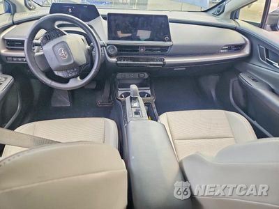 Zdjęcie 8 z 12 samochodu: 2023 TOYOTA PRIUS LIMITED VIN:JTDADABU3P3001439 - miniatura