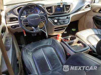 Zdjęcie 8 z 13 samochodu: 2020 CHRYSLER PACIFICA TOURING L VIN:2C4RC1BG5LR114262 - miniatura
