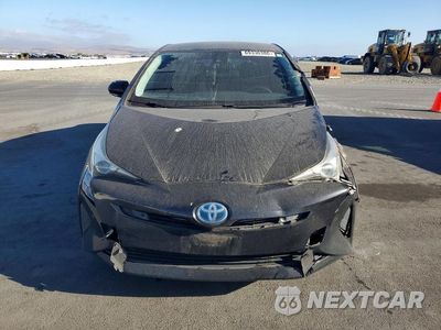 Piąte zdjęcie samochodu w środku: 2018 TOYOTA PRIUS TWO VIN:JTDKBRFU5J3066013 - miniatura