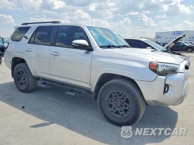 Czwarte zdjęcie samochodu z boku: 2019 TOYOTA 4RUNNER TRD OFF-ROAD PREMIUM VIN:JTEBU5JR8K5694686 - miniatura