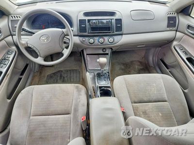 Zdjęcie 8 z 12 samochodu: 2005 TOYOTA CAMRY LE VIN:4T1BE32K45U508526 - miniatura