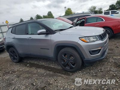 Czwarte zdjęcie samochodu z boku: 2019 JEEP COMPASS LATITUDE VIN:3C4NJDBB9KT593064 - miniatura