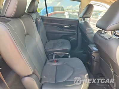 Zdjęcie 11 z 13 samochodu: 2025 TOYOTA GRAND HIGHLANDER PLATINUM VIN:5TDAAAB5XSS099734 - miniatura
