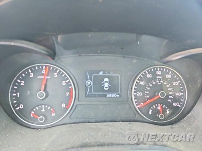 Zdjęcie 9 z 12 samochodu: 2016 KIA OPTIMA LX VIN:5XXGT4L31GG102564 - miniatura