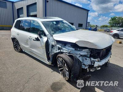Czwarte zdjęcie samochodu z boku: 2026 VOLVO XC90 PLUS VIN:YV4062PE4T1536893 - miniatura