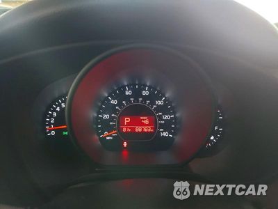 Zdjęcie 9 z 13 samochodu: 2018 KIA SOUL BASE VIN:KNDJN2A25J7623236 - miniatura