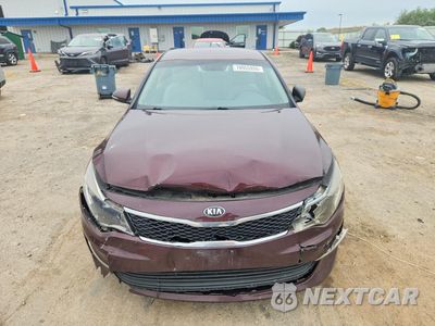 Piąte zdjęcie samochodu w środku: 2017 KIA OPTIMA LX VIN:5XXGT4L30HG154799 - miniatura