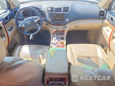 Zdjęcie 8 z 12 samochodu: 2012 TOYOTA HIGHLANDER LIMITED VIN:5TDDK3EH6CS139708 - miniatura