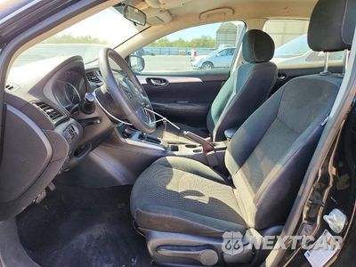 Zdjęcie 7 z 12 samochodu: 2019 NISSAN SENTRA S VIN:3N1AB7AP3KY420835 - miniatura