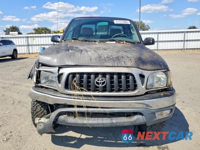 Piąte zdjęcie samochodu w środku: 2002 TOYOTA TACOMA BASE VIN:5TEWM72NX2Z139362 - miniatura