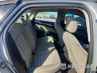 Zdjęcie 10 z 12 samochodu: 2018 FORD FUSION S VIN:3FA6P0G7XJR218060 - miniatura