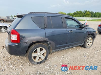 Trzecie zdjęcie samochodu z tyłu: 2007 JEEP COMPASS VIN:1J8FT47W27D216043 - miniatura