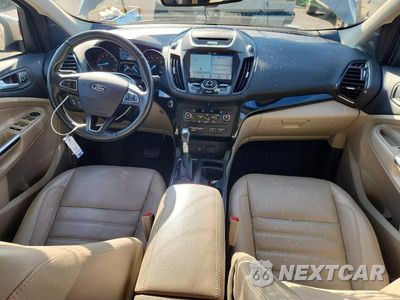Zdjęcie 8 z 13 samochodu: 2017 FORD ESCAPE TITANIUM VIN:1FMCU9J99HUB91453 - miniatura