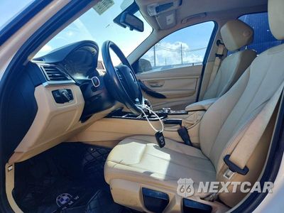 Zdjęcie 7 z 12 samochodu: 2014 BMW 320 I VIN:WBA3B1C51EK133637 - miniatura