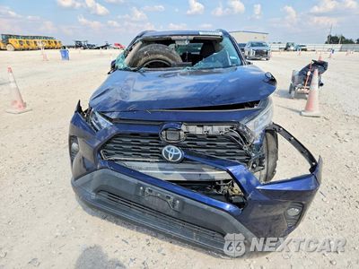 Piąte zdjęcie samochodu w środku: 2020 TOYOTA RAV4 XLE VIN:2T3W1RFV5LW071788 - miniatura