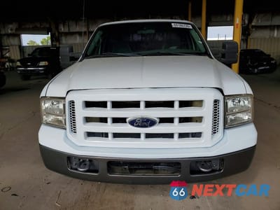 Piąte zdjęcie samochodu w środku: 2001 FORD F250 SUPER DUTY VIN:3FTNF20L01MA55881 - miniatura