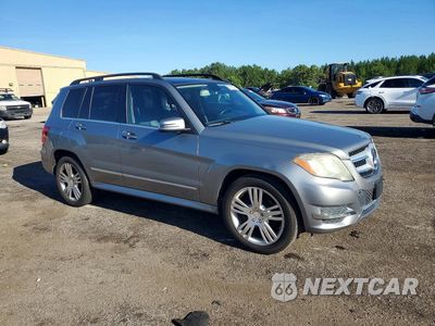Czwarte zdjęcie samochodu z boku: 2015 MERCEDES-BENZ GLK 350 VIN:WDCGG5HB7FG427215 - miniatura