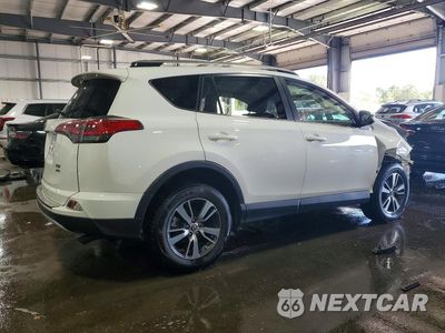 Trzecie zdjęcie samochodu z tyłu: 2018 TOYOTA RAV4 XLE VIN:JTMRFREV8JJ179656 - miniatura