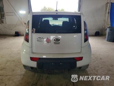Zdjęcie 6 z 13 samochodu: 2011 KIA SOUL + VIN:KNDJT2A22B7706632 - miniatura