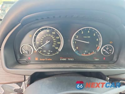 Zdjęcie 9 z 13 samochodu: 2015 BMW X5 XDRIVE50I VIN:5UXKR6C55F0J75280 - miniatura