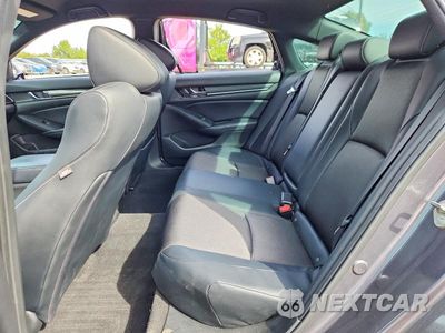 Zdjęcie 10 z 12 samochodu: 2018 HONDA ACCORD SPORT VIN:1HGCV1F37JA063681 - miniatura